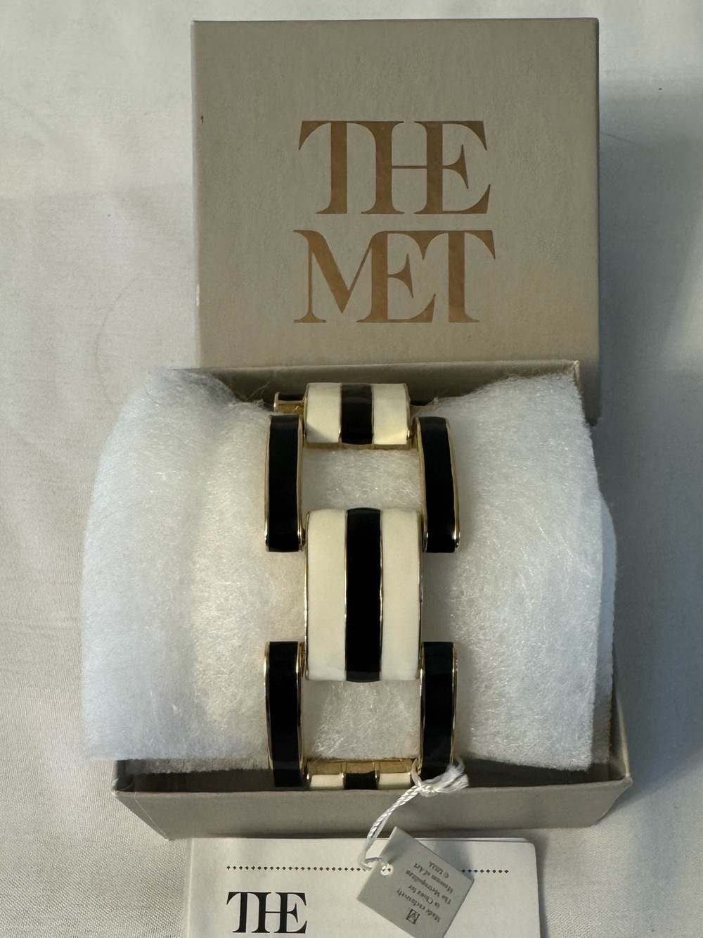 The Met Black & Cream Enamel Link Bracelet